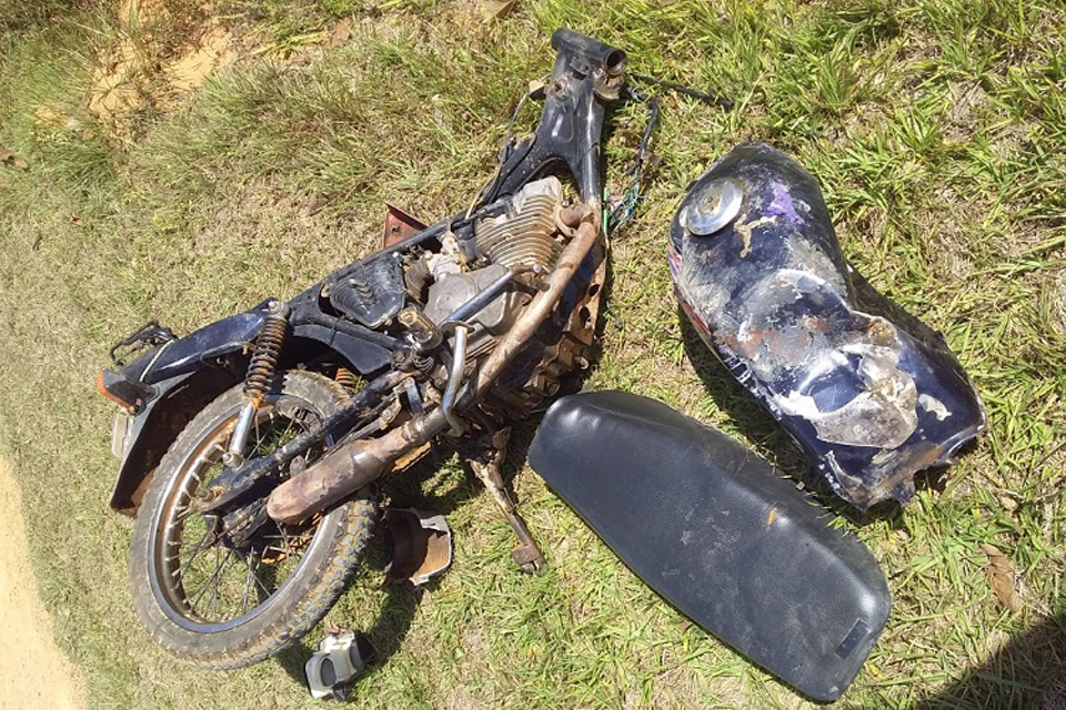 Motocicleta parte ao meio após grave acidente na RO-133