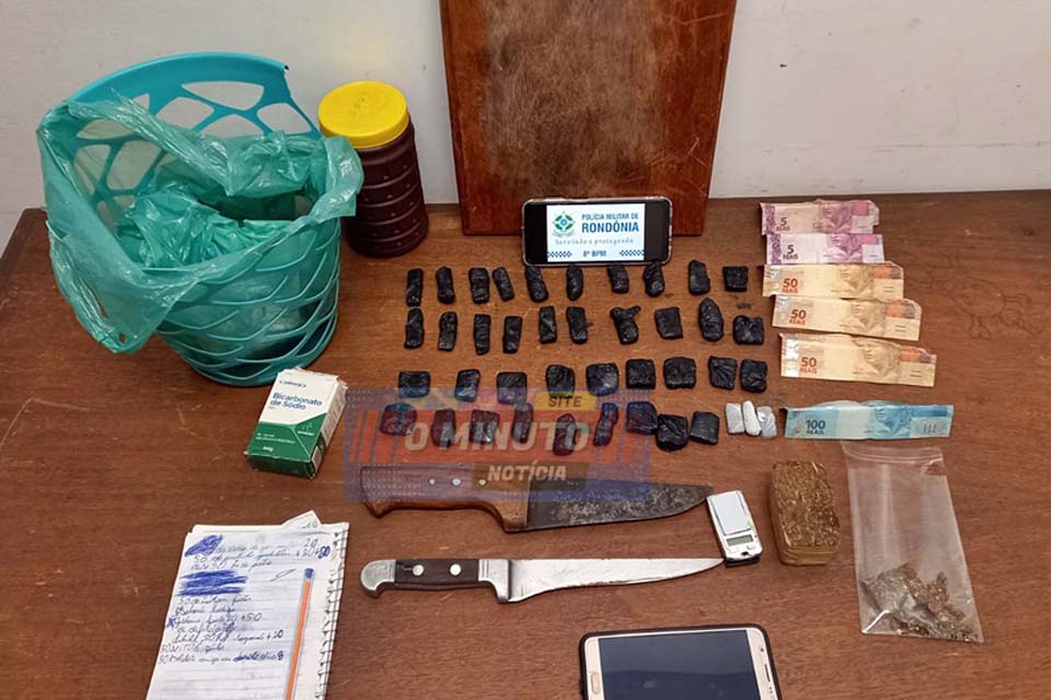 Polícia Militar prende dois homens por tráfico de drogas em Jaru