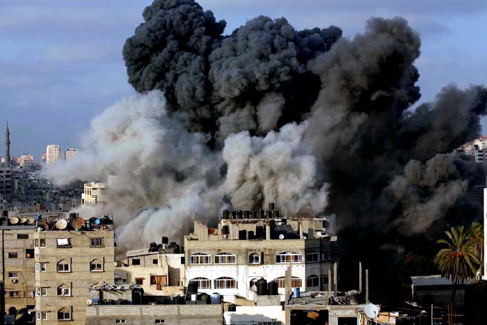 Ataque mata 3 pessoas e fere dezenas na Faixa de Gaza