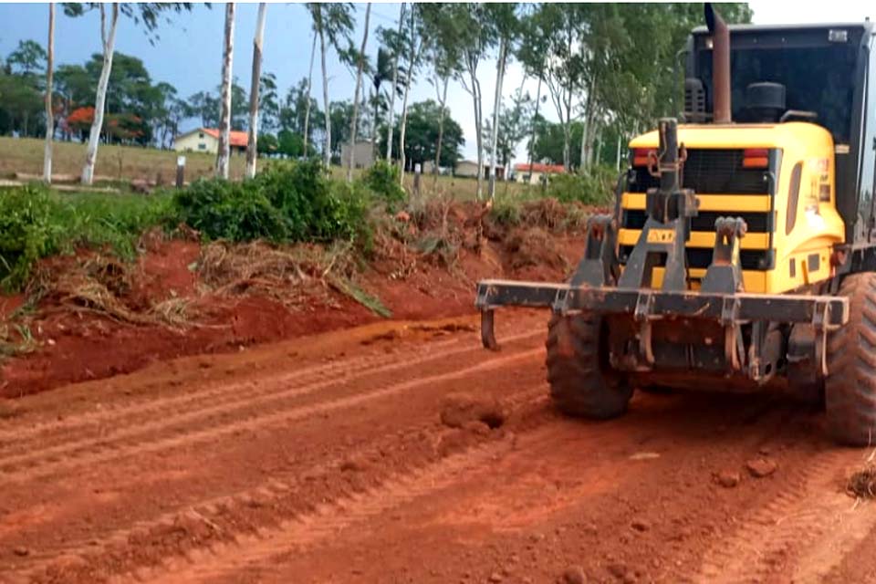 Secretaria Municipal de Agricultura segue realizando recuperação das estradas rurais