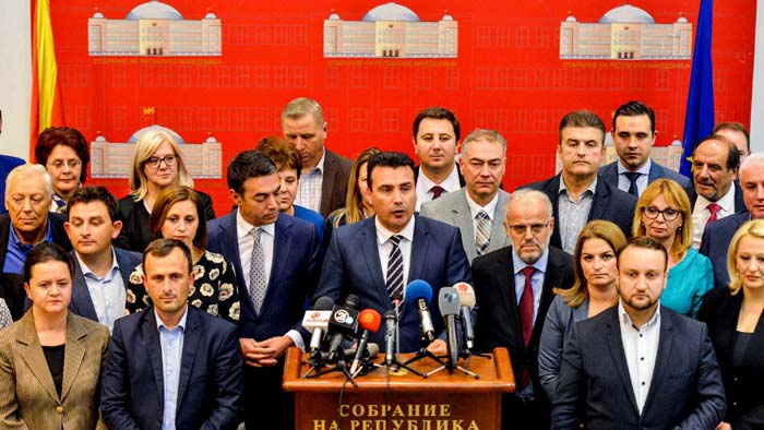Parlamento da Macedônia aprova mudança de nome do país