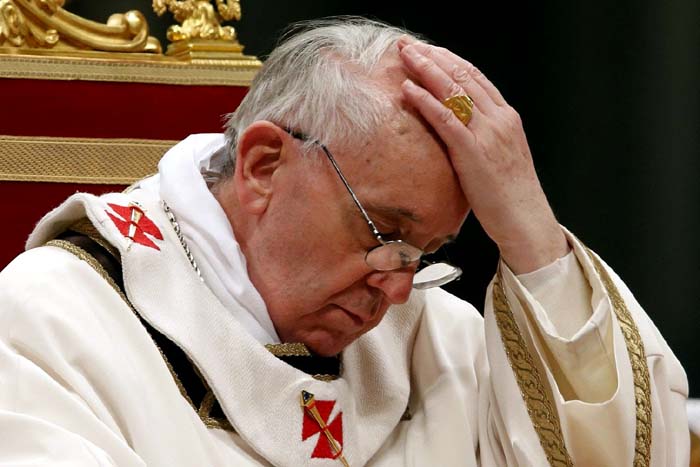 Vítima de pedofilia nos EUA sugere que Papa renuncie