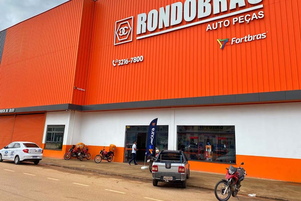 Bandidos invadem loja Rondobras na região Central de Porto Velho