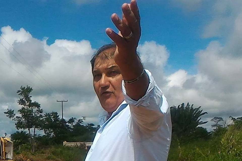 Ex-prefeito condenado em Rondônia após violar decreto para beber em meio à pandemia agora é sentenciado à prisão por ter ameaçado servidores a fim de se eleger
