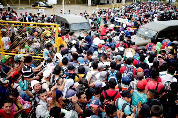 Mais de 3 mil hondurenhos atravessam para o México rumo aos EUA
