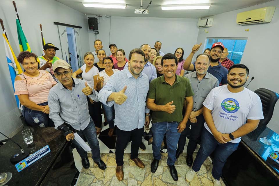 Presidente da ALE-RO Alex Redano visita Nova União e Mirante da Serra e acompanha aplicação de recursos