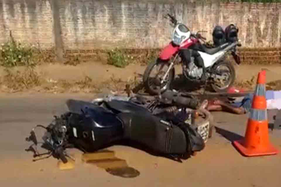 Sargento da PM sofre fratura no braço em acidente entre motos na zona leste