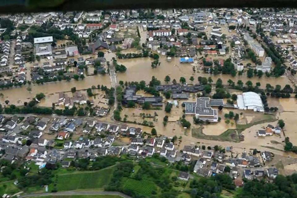 Alemanha vai investigar negligência em mortes nas enchentes
