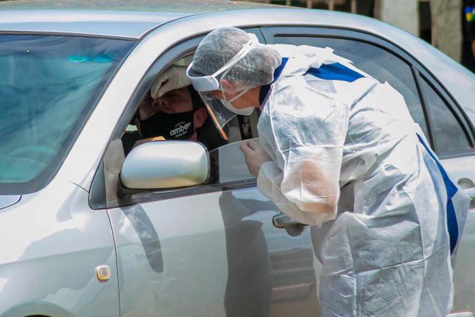 No município, 715 pessoas passaram pelo drive-thru de testagem rápida para detecção da covid-19