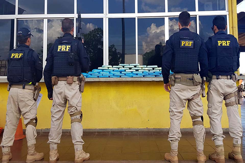 PRF apreende quase 50 Kg de cocaína na BR-364 em Porto Velho