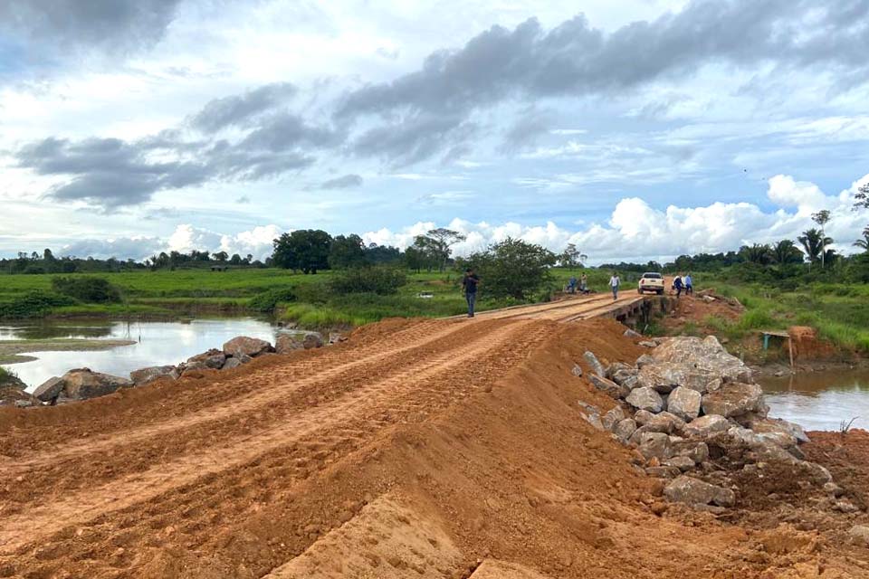 DER conclui restauração e proporciona tráfego de veículos com mais segurança na ponte sobre o rio Tabapuã, na RO-457