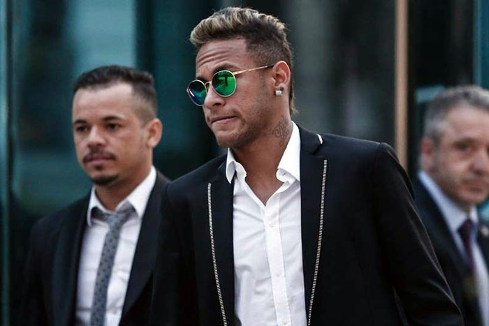 Justiça espanhola confirma processo contra Neymar e  Barcelona por fraude