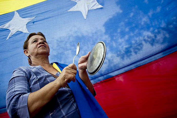 Constituinte de Maduro é rejeitada por 98% dos votos em plebiscito