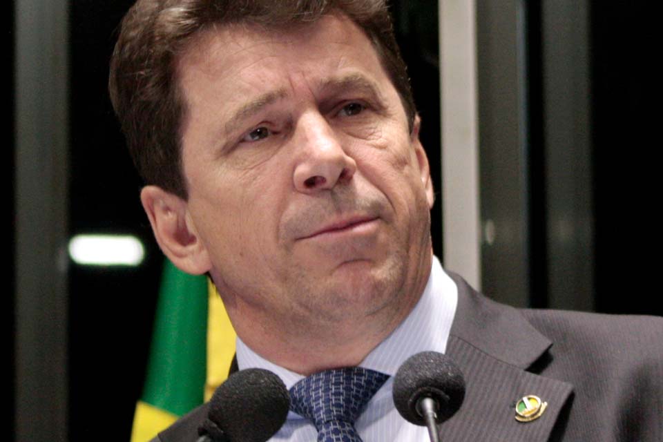 Ao criticar STF, jornalista de Brasília cita caso de Cassol como mau exemplo