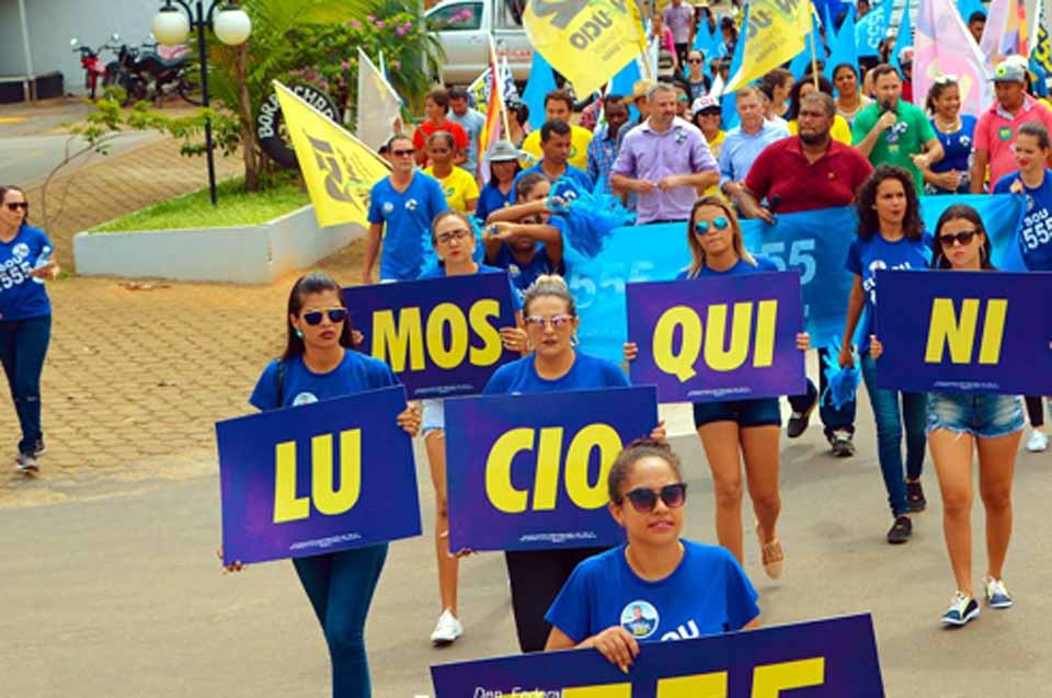 Justiça Eleitoral proíbe propaganda irregular de Lúcio Mosquini; descumprimento pode render multa de até R$ 50 mil por publicidade 