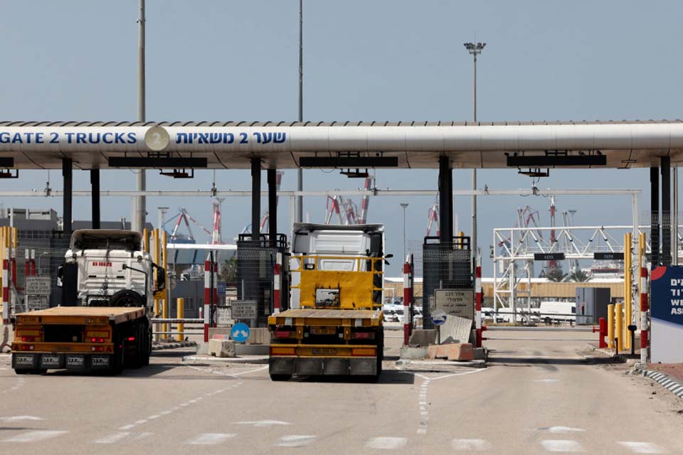 Exército israelense anuncia entrada de ajuda em Gaza pelo porto de Ashdod
