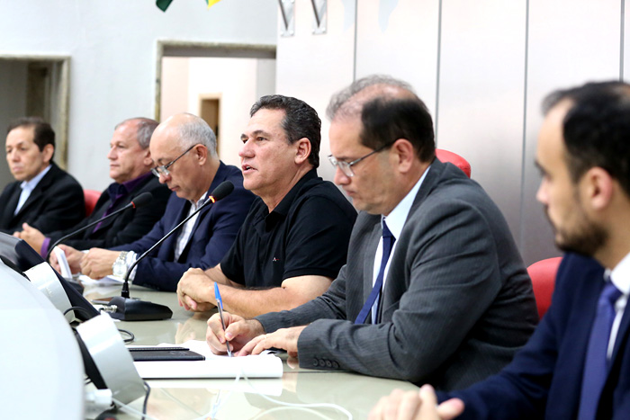 Reunião na ALE discute aumento da tarifa de energia elétrica em Rondônia