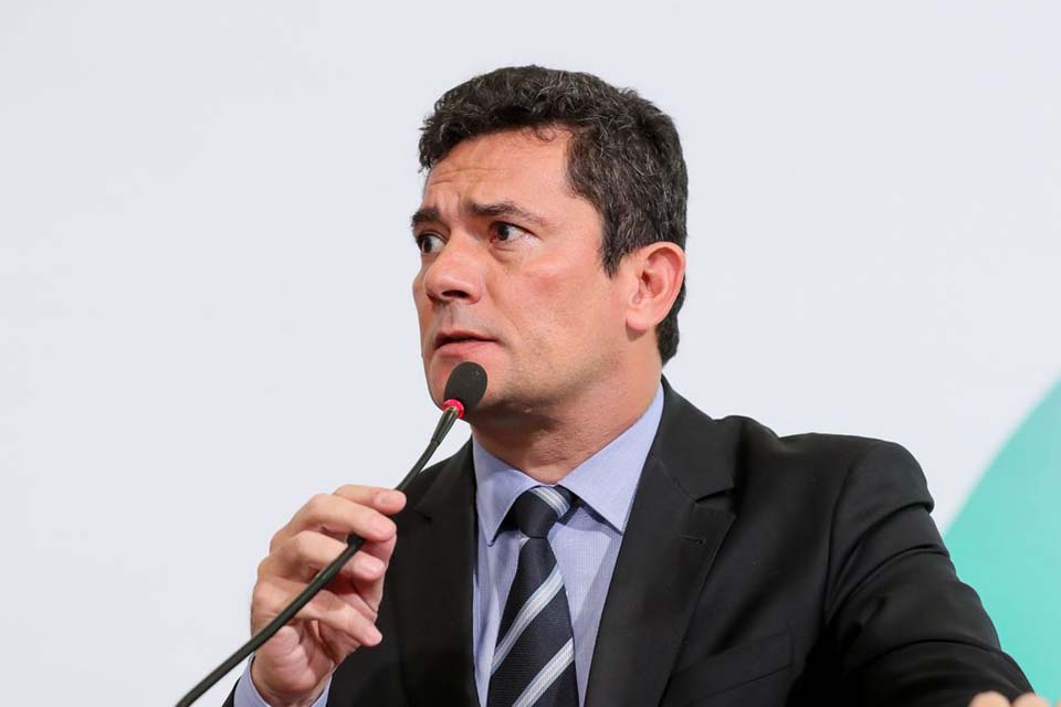 PGR reafirma denúncia contra Moro por calúnia contra Gilmar Mendes