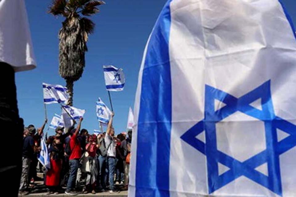 Israel comemora seu 75° aniversário em meio a crise institucional e flerte com o fascismo